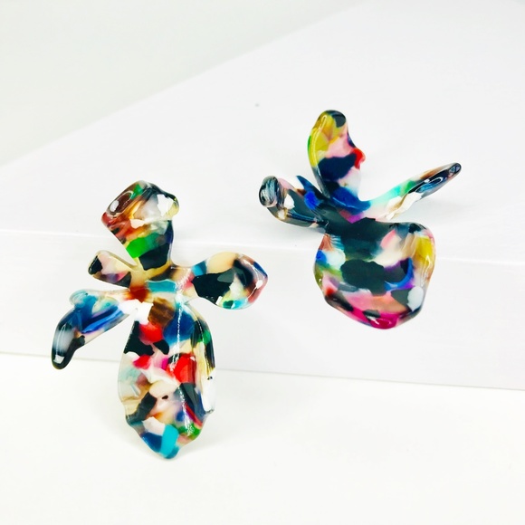 RESTOCKED Lily Stud Earring in Multicolor - Picture 7 of 8